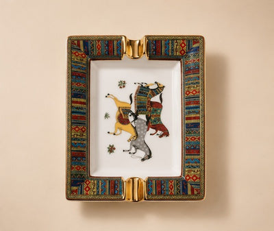 An ashtray worth leaving out. detail